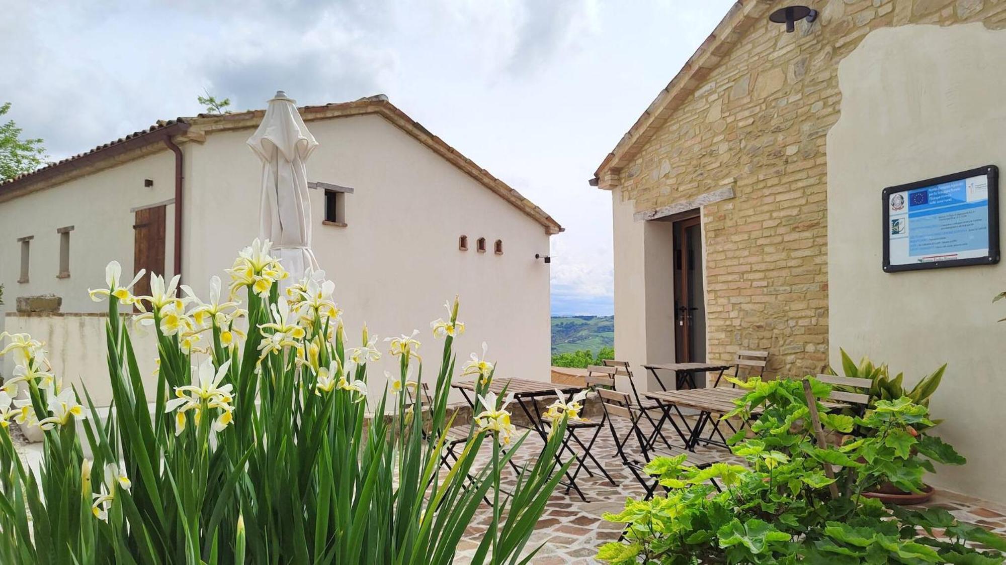 Villa Borgo Calbianco - Private House With Pool & Airco Cerreto Castello Exterior foto